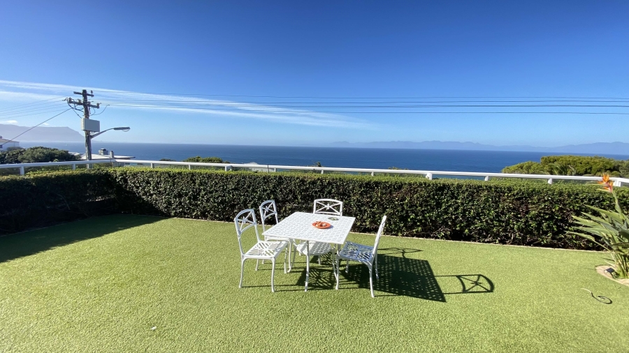 3 Bedroom Property for Sale in Murdock Valley Western Cape